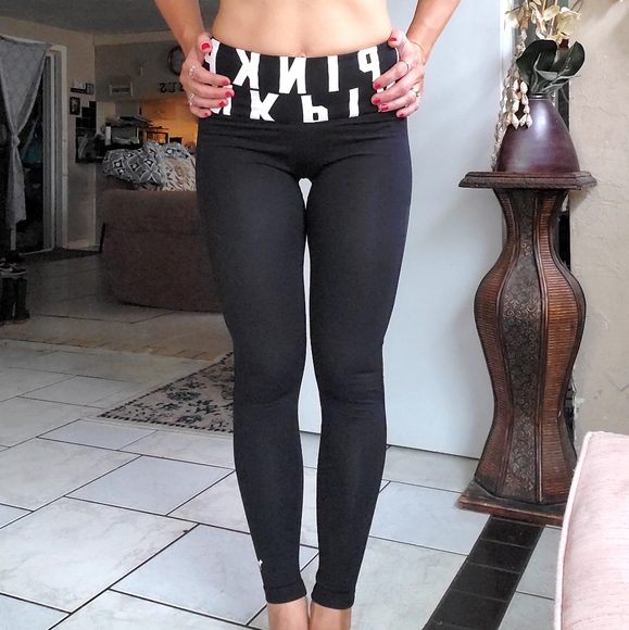 LN, VS Pink hi rise mesh ultimate logo yoga's - Picture 5 of 8